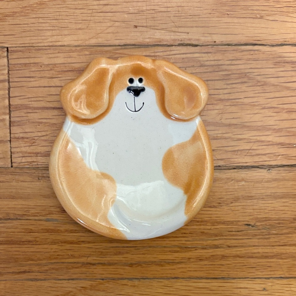 Ceramic Dog-Shaped Pet Dish - Tan and White
